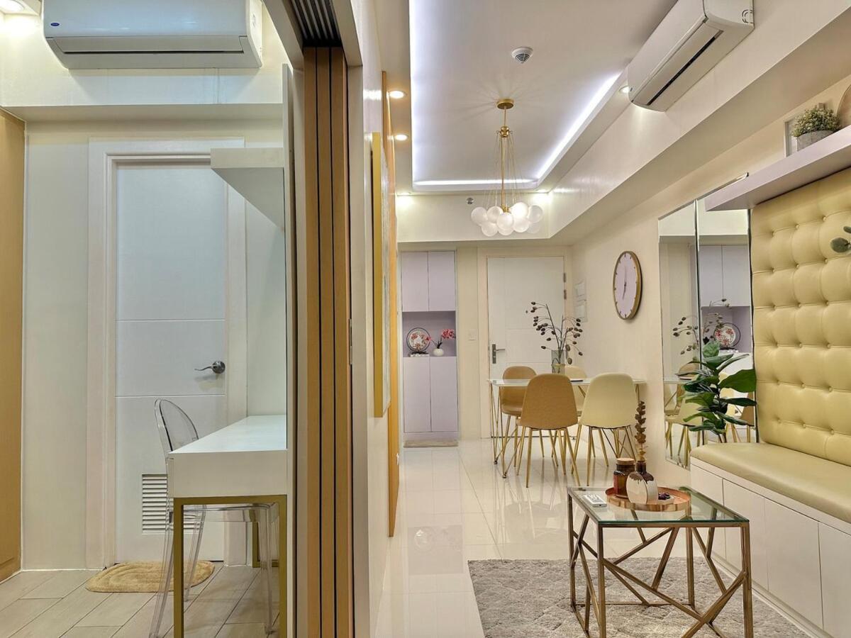 Extraordinary 1-bedroom In Uptown Parksuites Bgc
