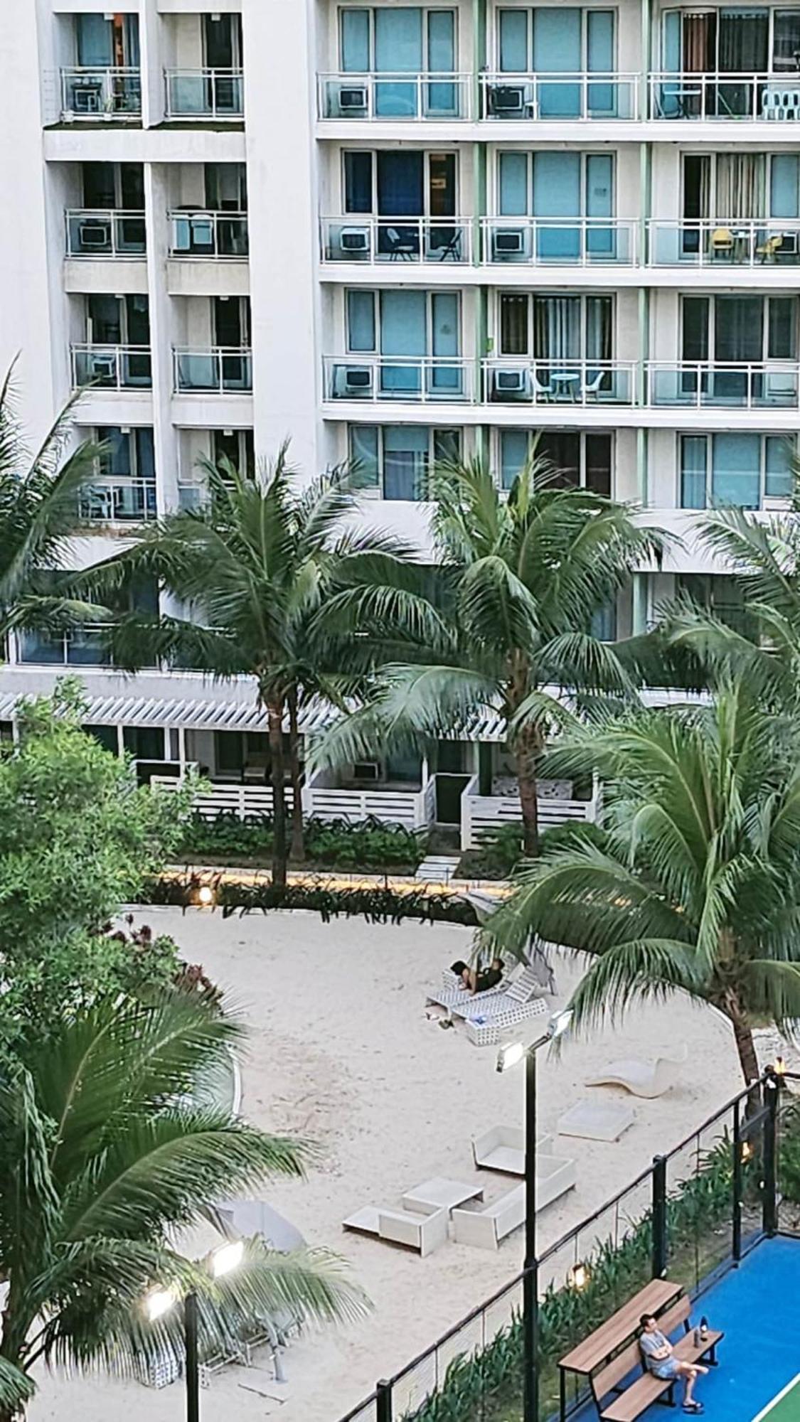 Cozy Azure Urban Residences