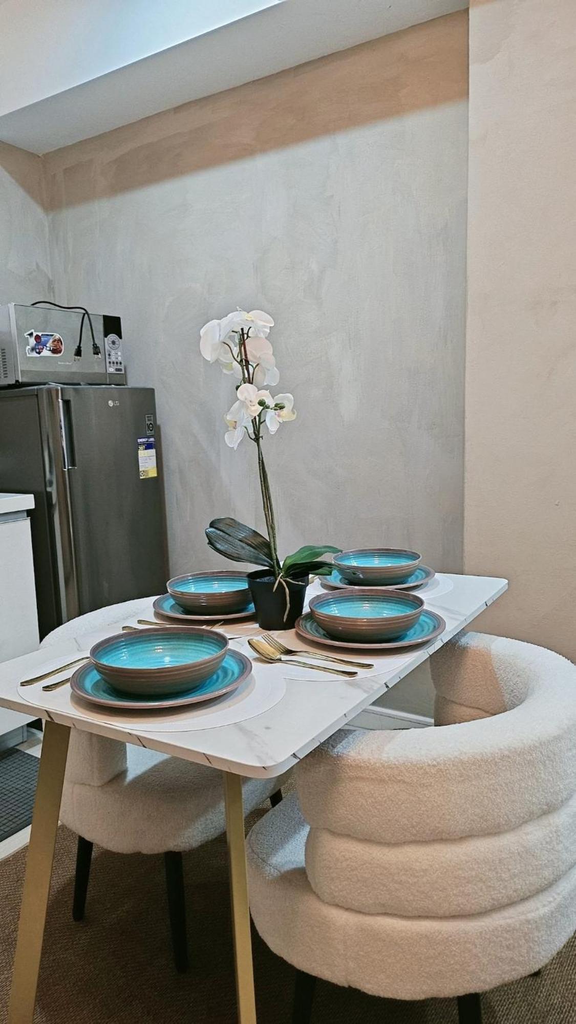 Cozy Azure Urban Residences Apartment