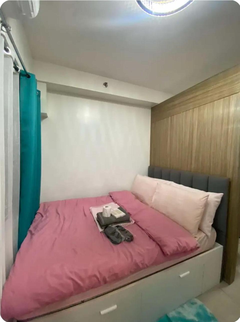 Modern Comfort At Shore 2 Moa Apartment *