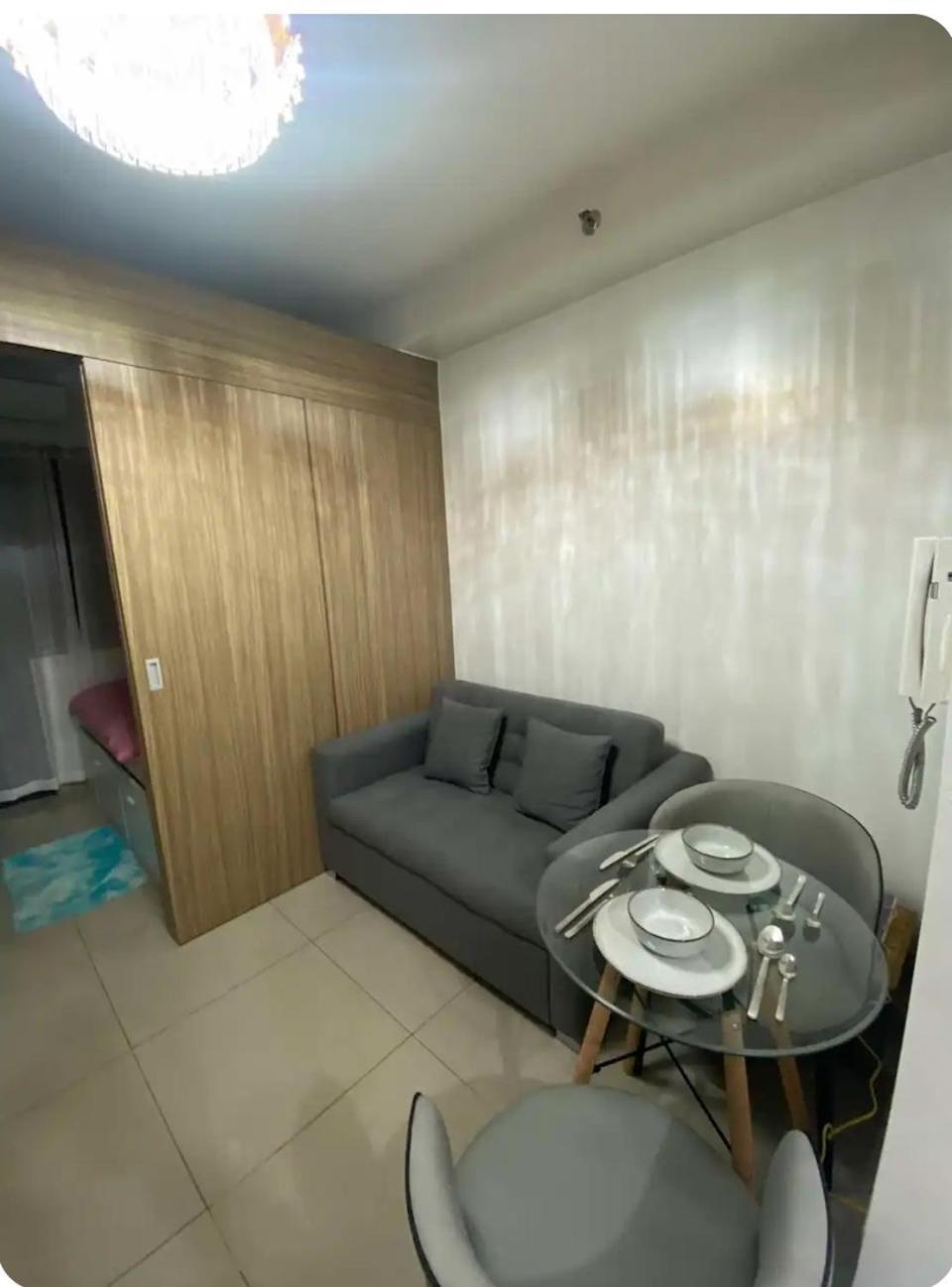 Modern Comfort At Shore 2 Moa Apartment