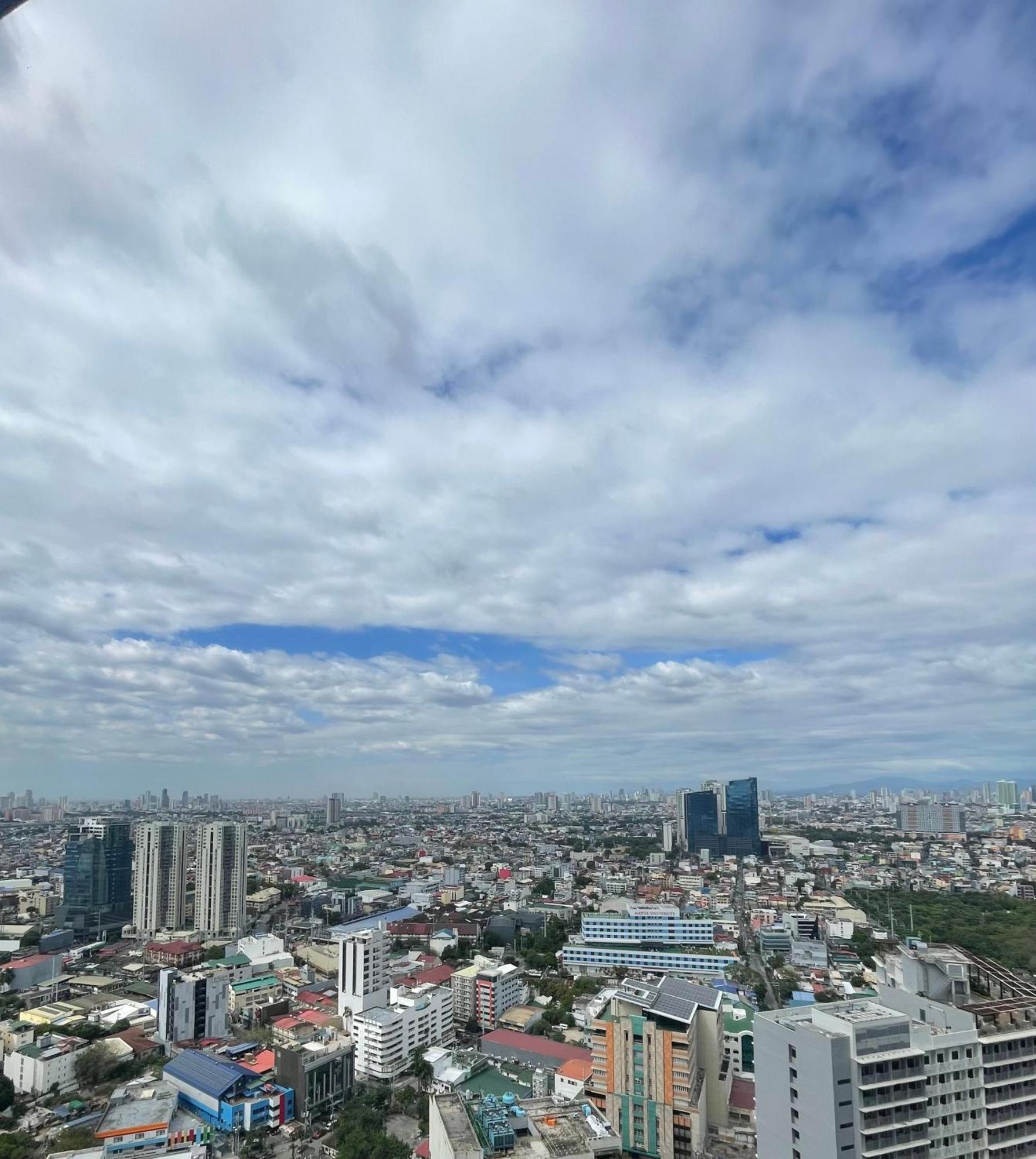 1 Bedroom W Balcony In Air Makati * Manila