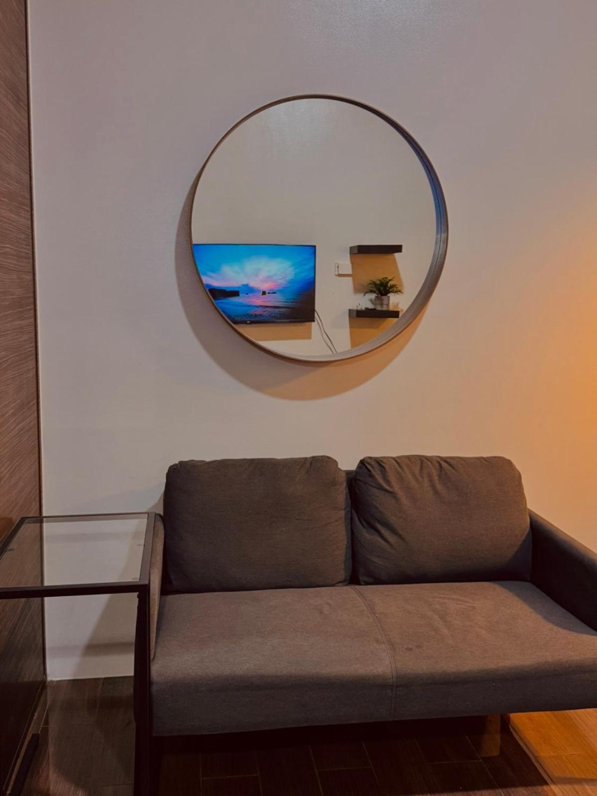 1 Bedroom W Balcony In Air Makati Apartment Manila