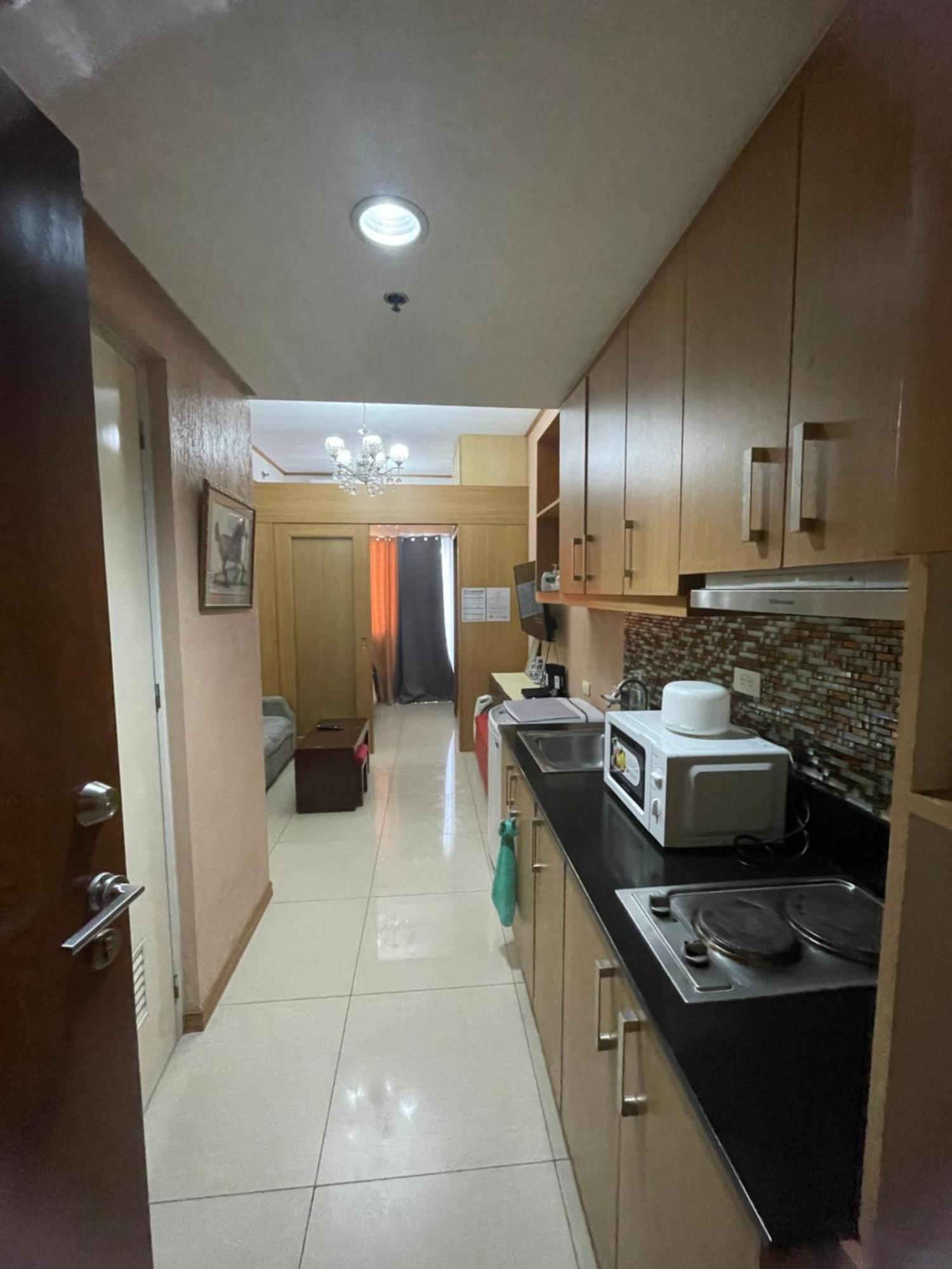 1528 Pool View With Balcony Apartment