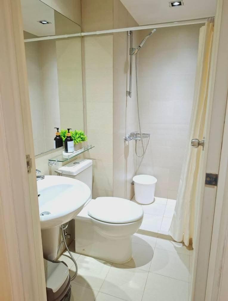 Azure Condotel And In The * Manila