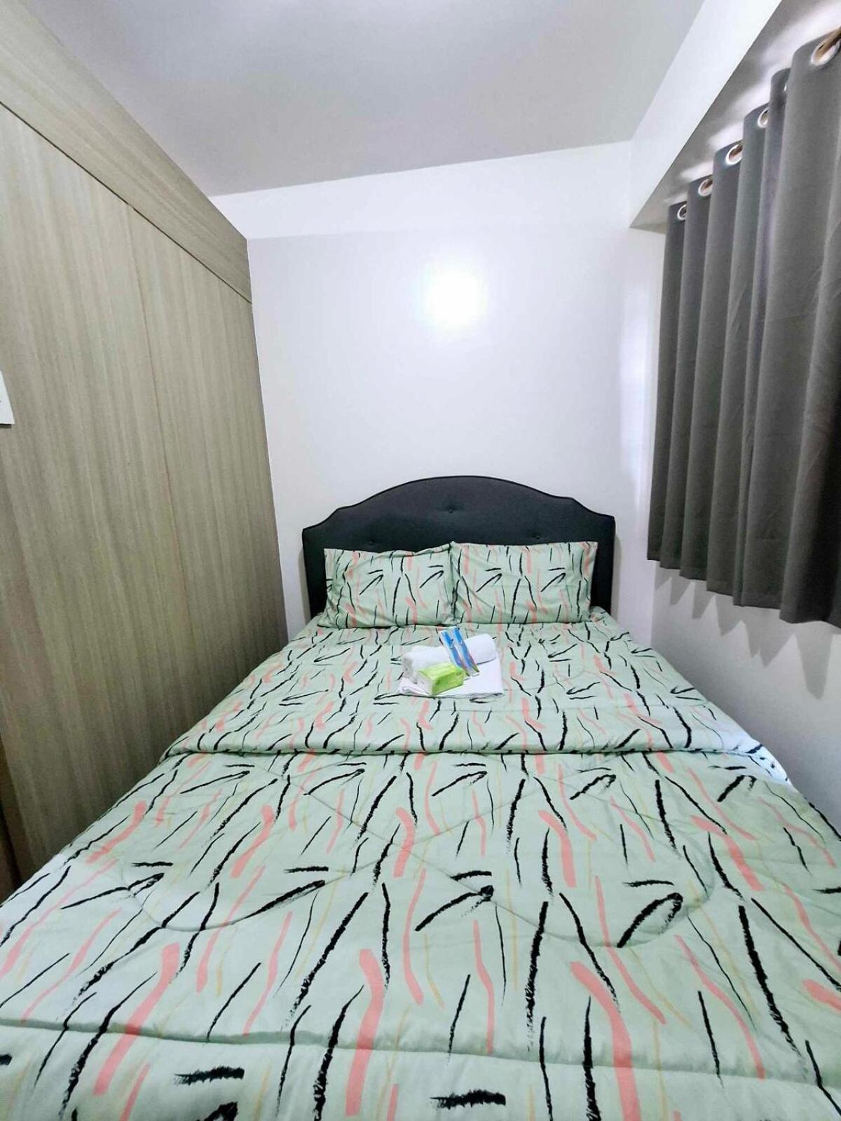 Apartment Wood Haven Seaside View Bedroom *