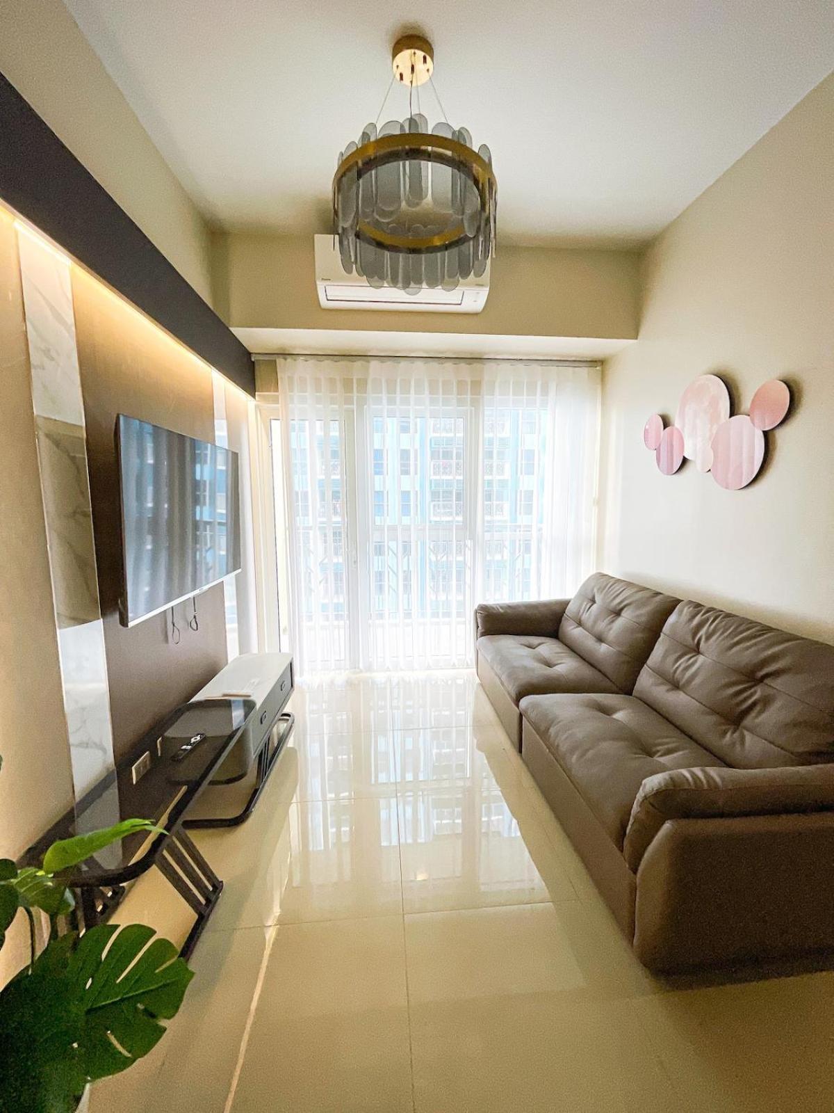 Spacious 1br Near Okada, Solaire, Airport Apartment Manila