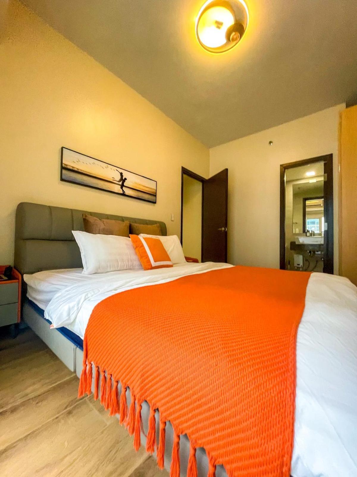 Apartment Spacious 1br Near Okada, Solaire, Airport Manila