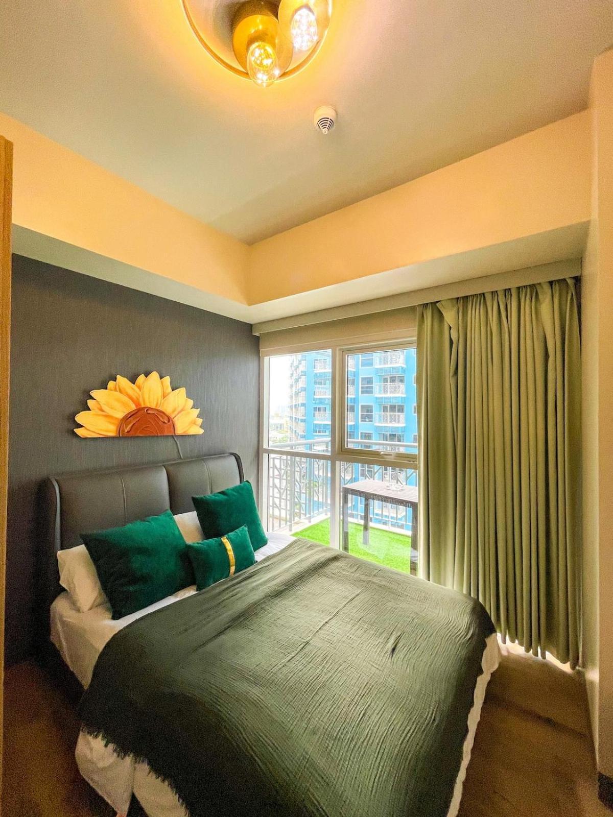 Spacious 1br Near Okada, Solaire, Airport Apartment *