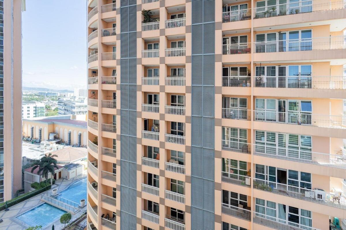 Minimalist Haven 3br Unit At Mckinley Hill * Manila