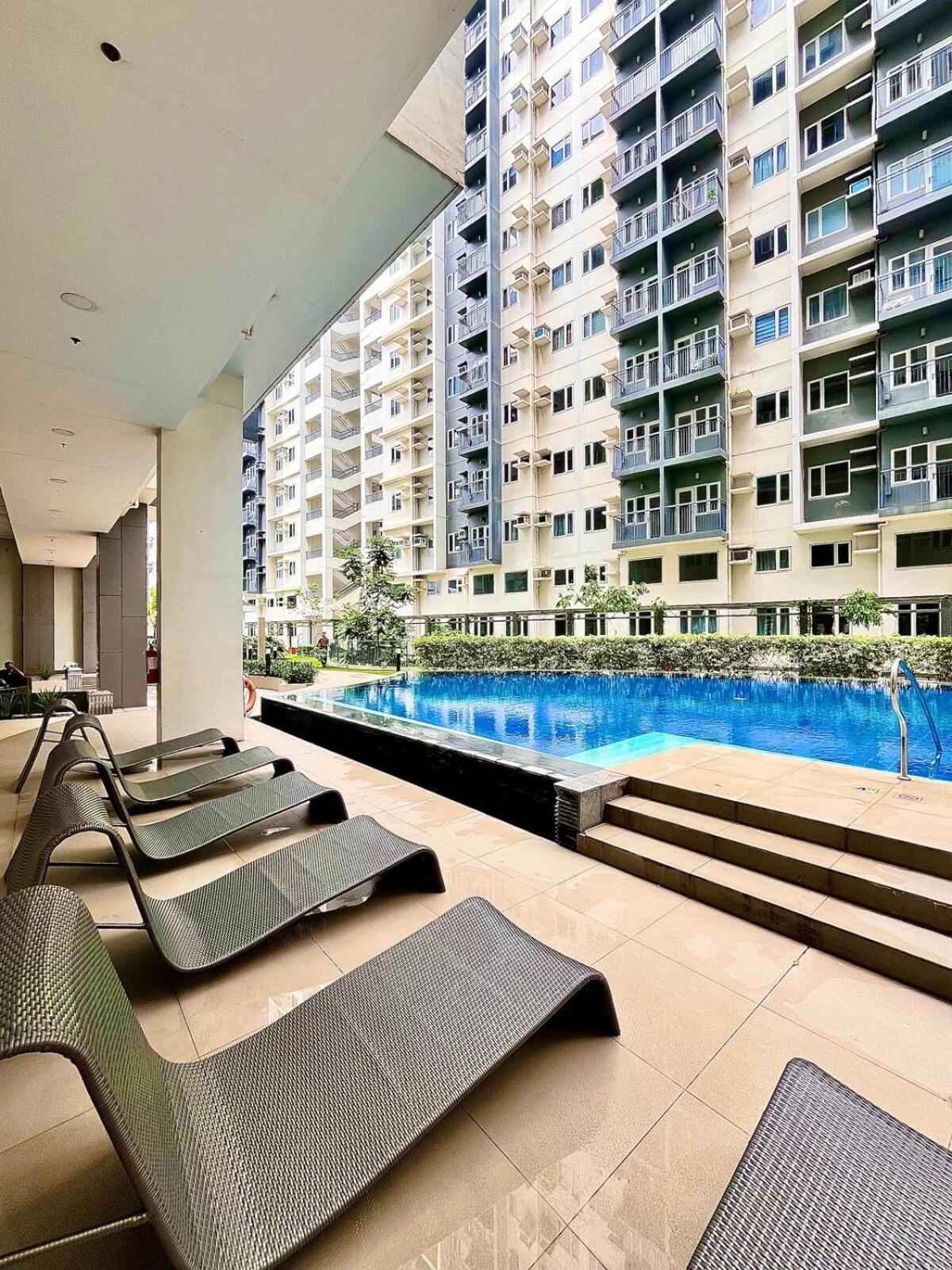 Apartment 2br Staycation & Celebration Oasis In Quezon *