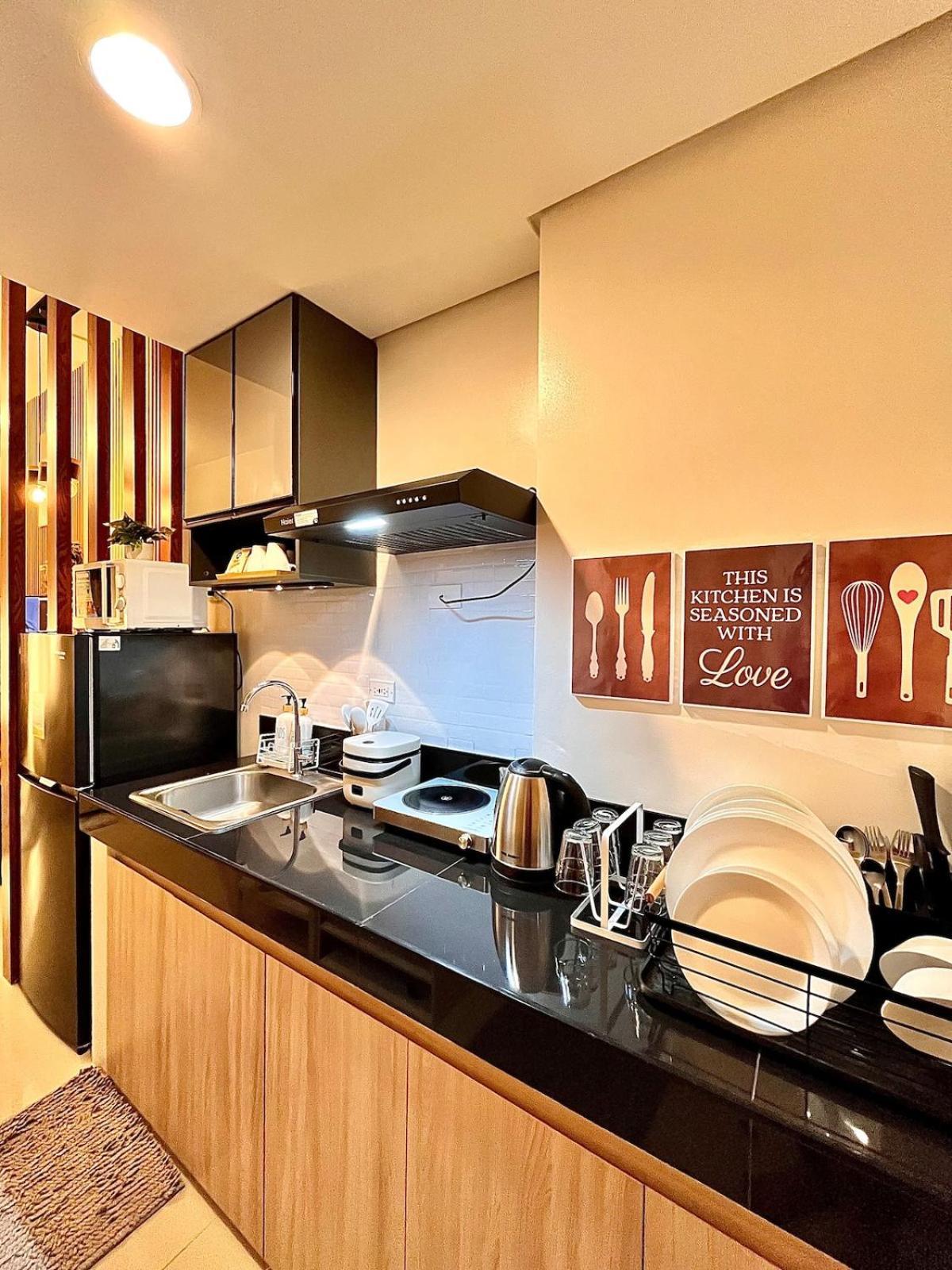 Apartment 2br Staycation & Celebration Oasis In Quezon *
