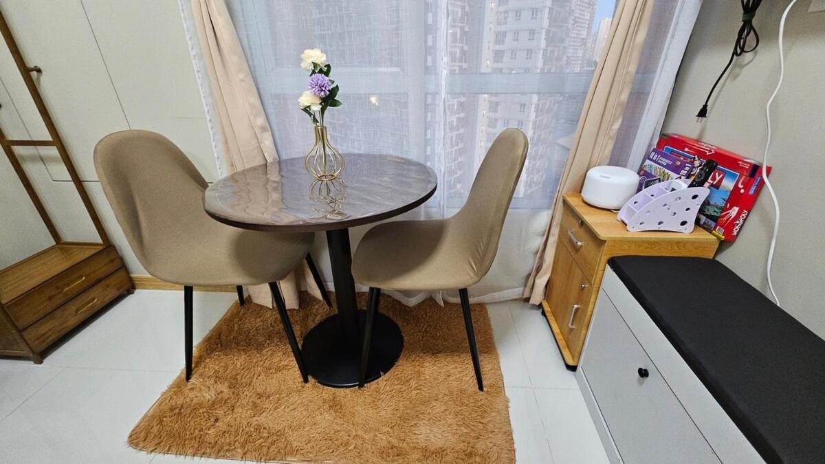 Apartment Chic Near Megamall And Shangrila Plaza Manila