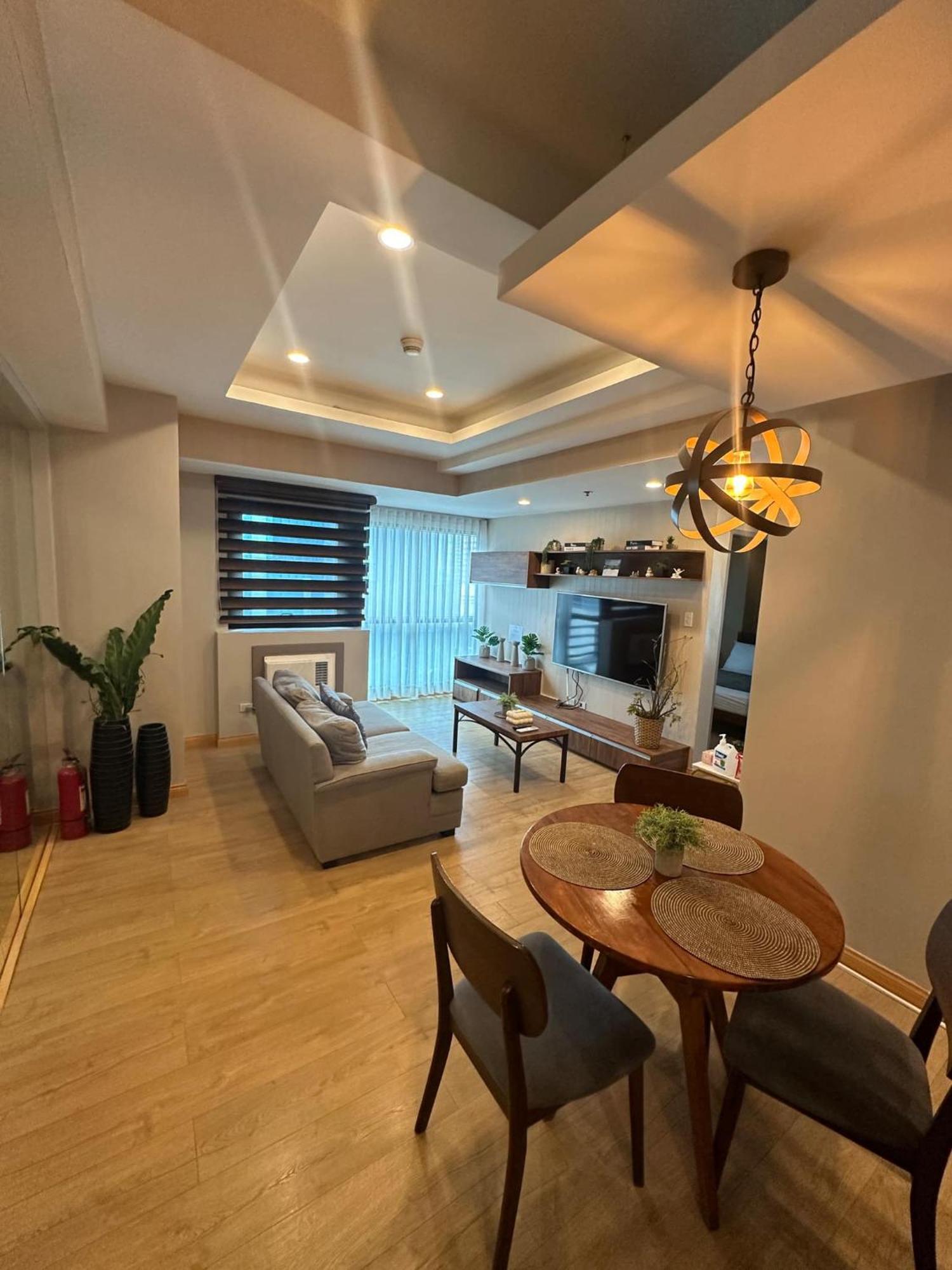 Bsa Twin Tower - Exquisite Private 2br Manila
