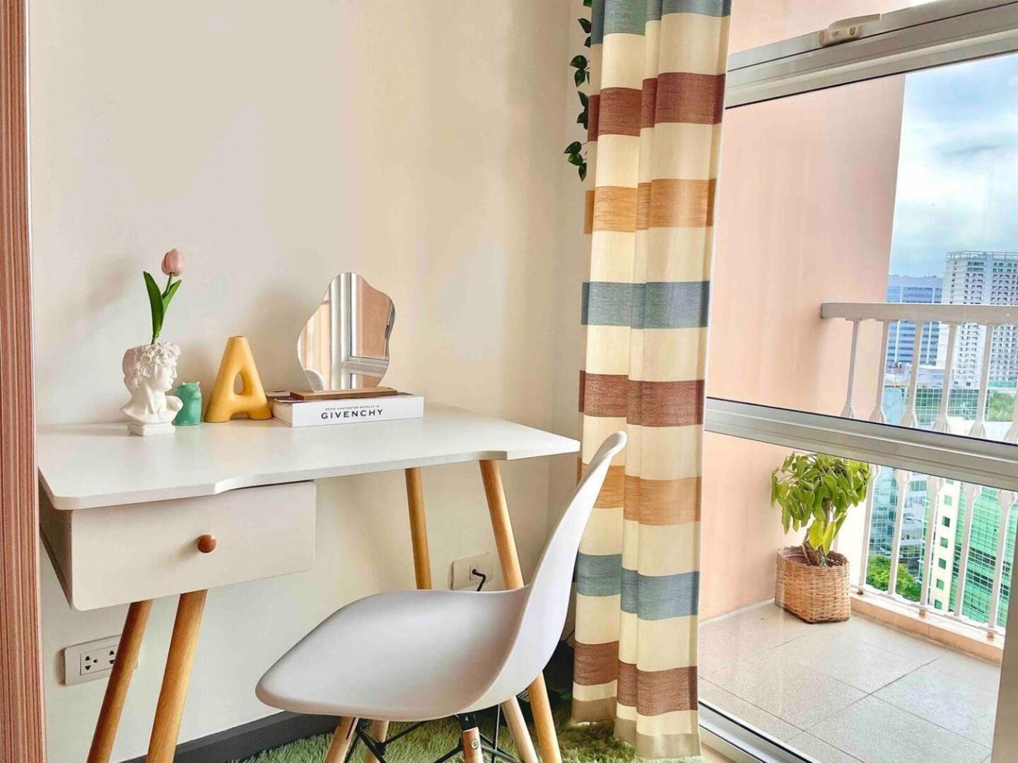 Luxury Bgc Near Venice Mall #vlra22e * Manila