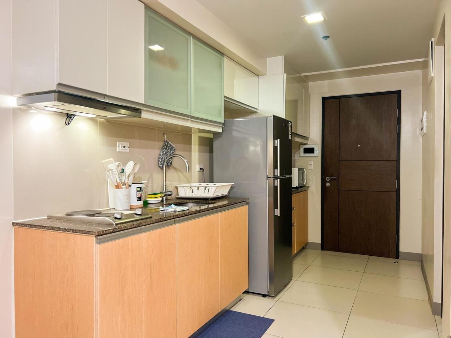 Bgc Near Uptown Mall, Grand Hyatt #ournw25b Manila