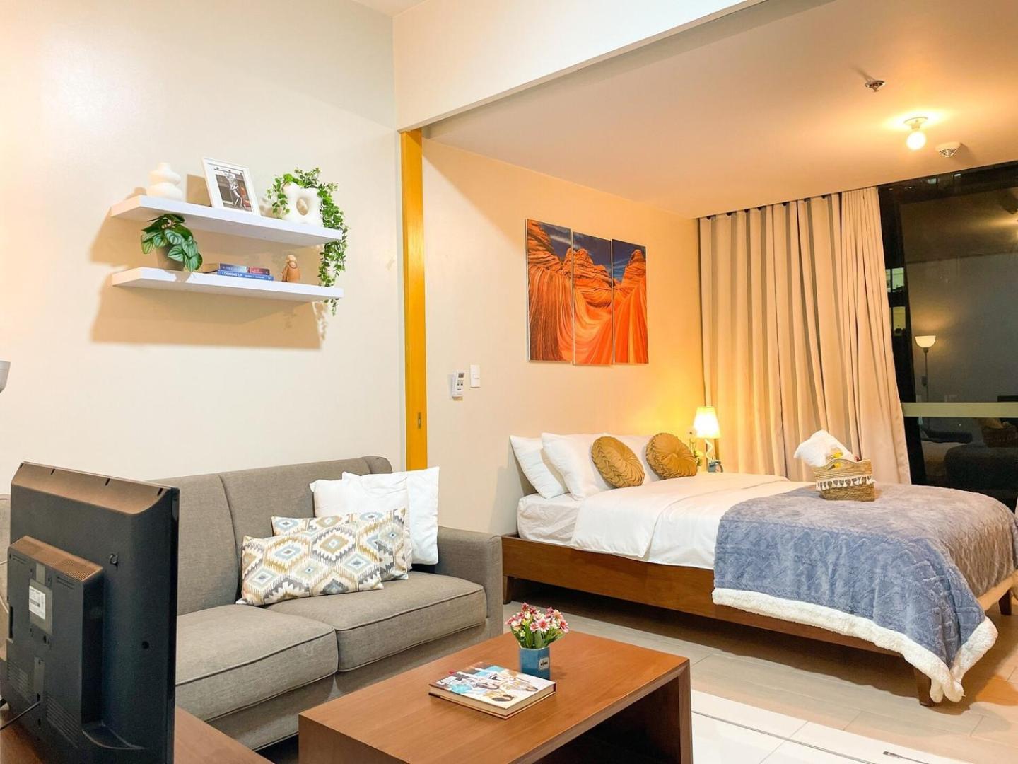 Premium Bgc Staycation, Uptown Area #ournw27b Holiday home *