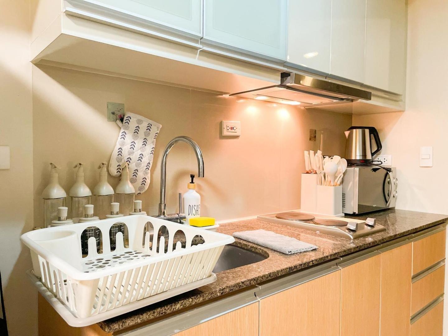 Luxury Bgc Condo, Steps To Uptown Mall #oursw31i Holiday home