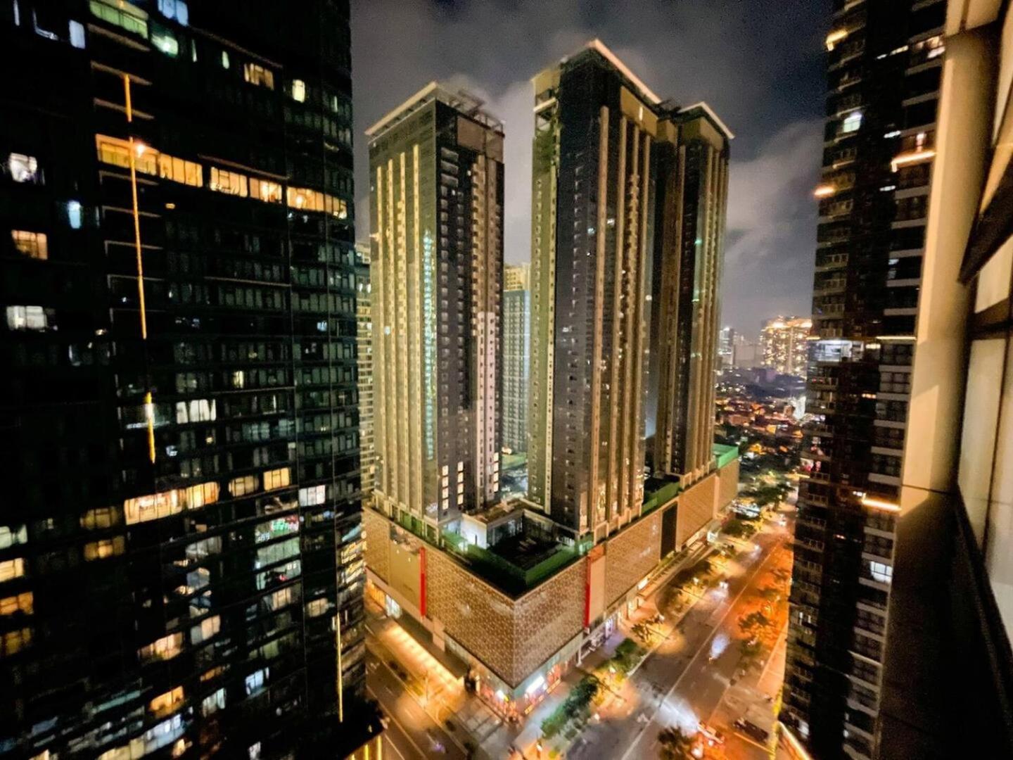 Premium Bgc Staycation, Uptown Area #ournw27b * Manila