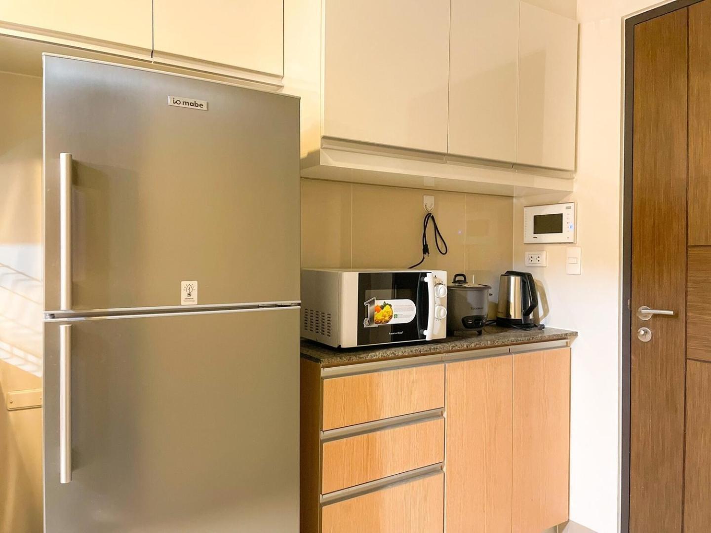 Premium Bgc Staycation, Uptown Area #ournw27b * Manila