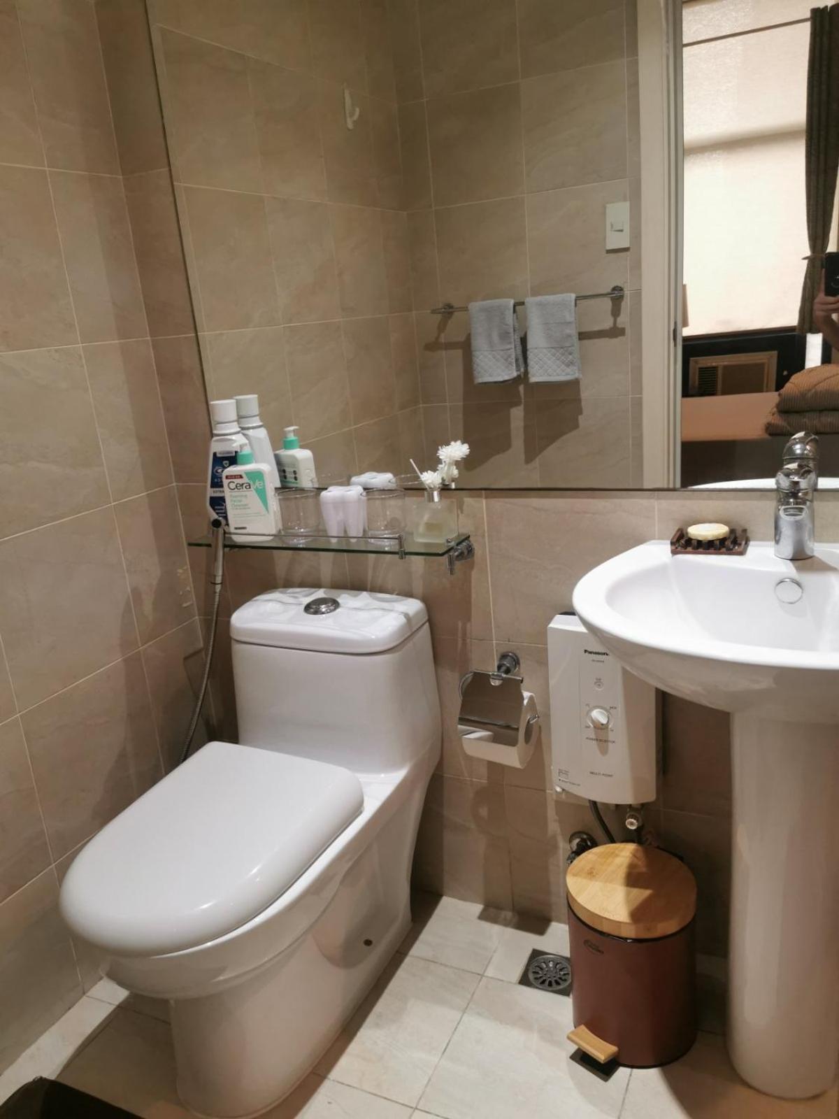 Aparthotel Spacious 1br Near Nightlife And Business Center In Makati *