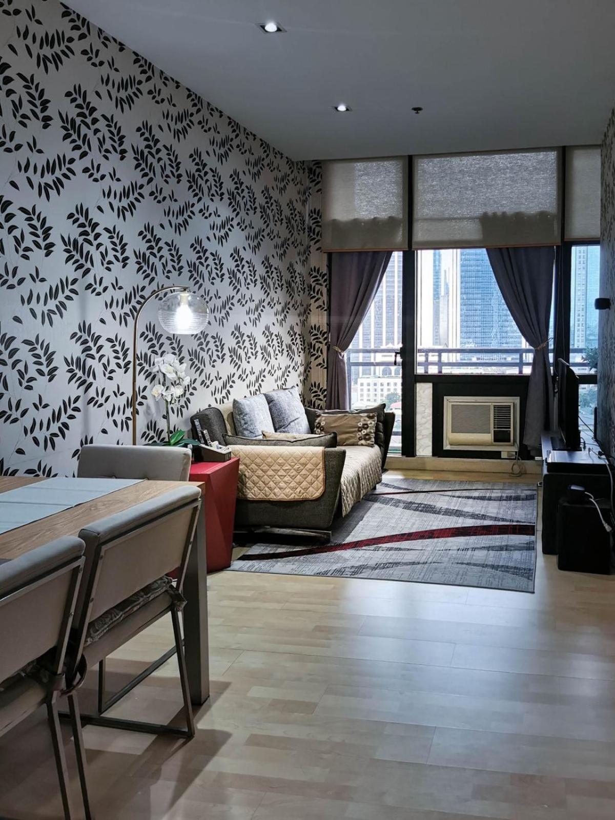 Spacious 1br Near Nightlife And Business Center In Makati *