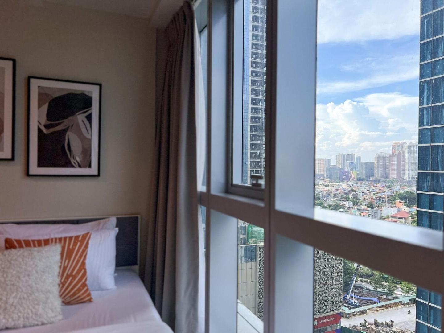 Luxury Bgc Across Mitsukoshi #upt112b Holiday home *