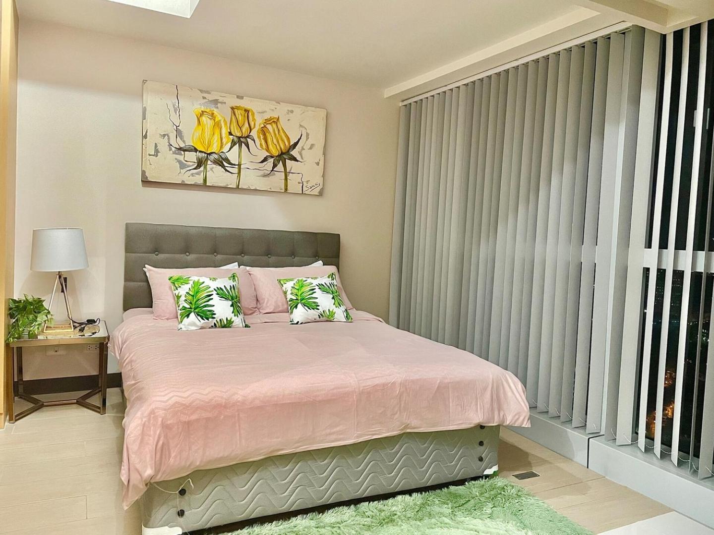 Holiday home Prime Bgc Near Grand Hyatt #upt131q Manila