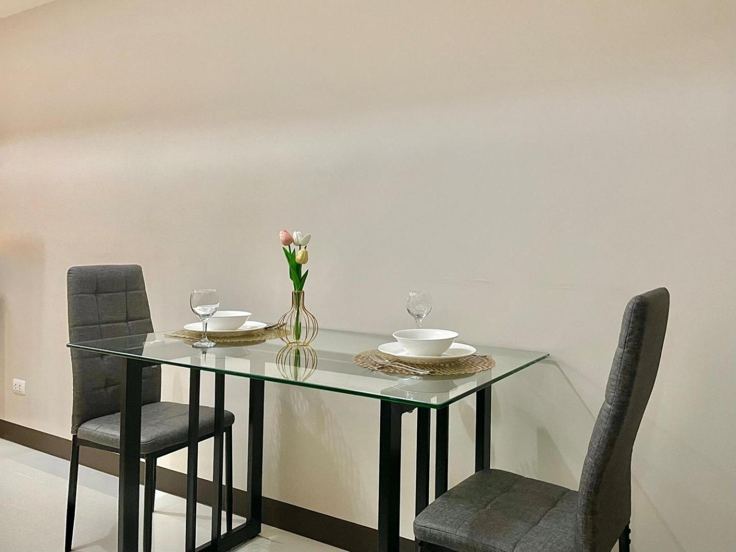 Holiday home Prime Bgc Near Grand Hyatt #upt131q *