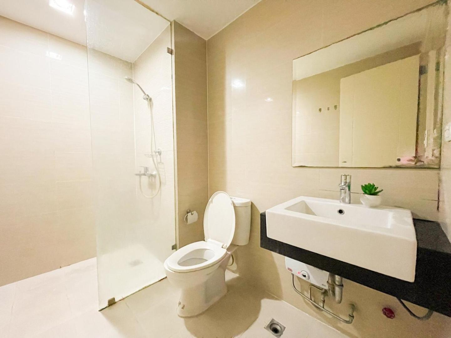 Holiday home Prime Bgc Next To Venice Mall #vlrtc17e Manila