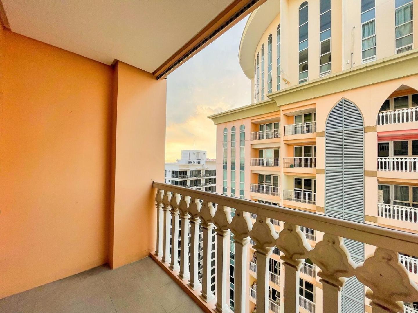 Holiday home Spacious Bgc Near Venice Canal #vlrtc28c Manila