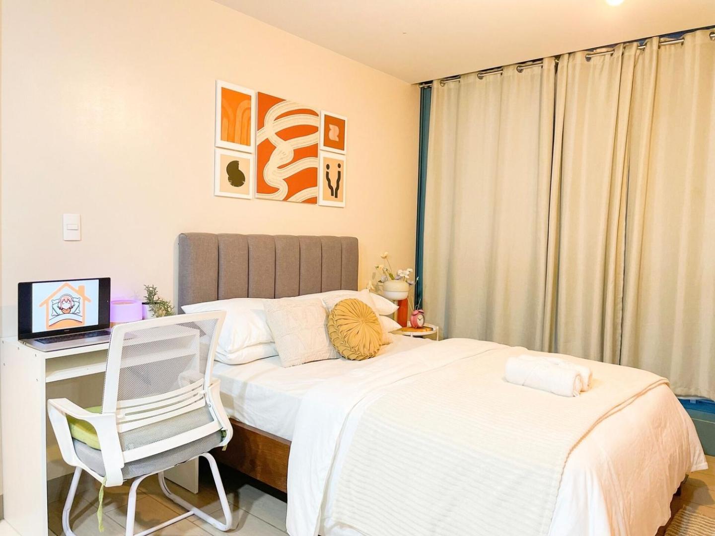 Bgc Stay: Prime Acrossgrand Hyatt #oursw32p * Manila