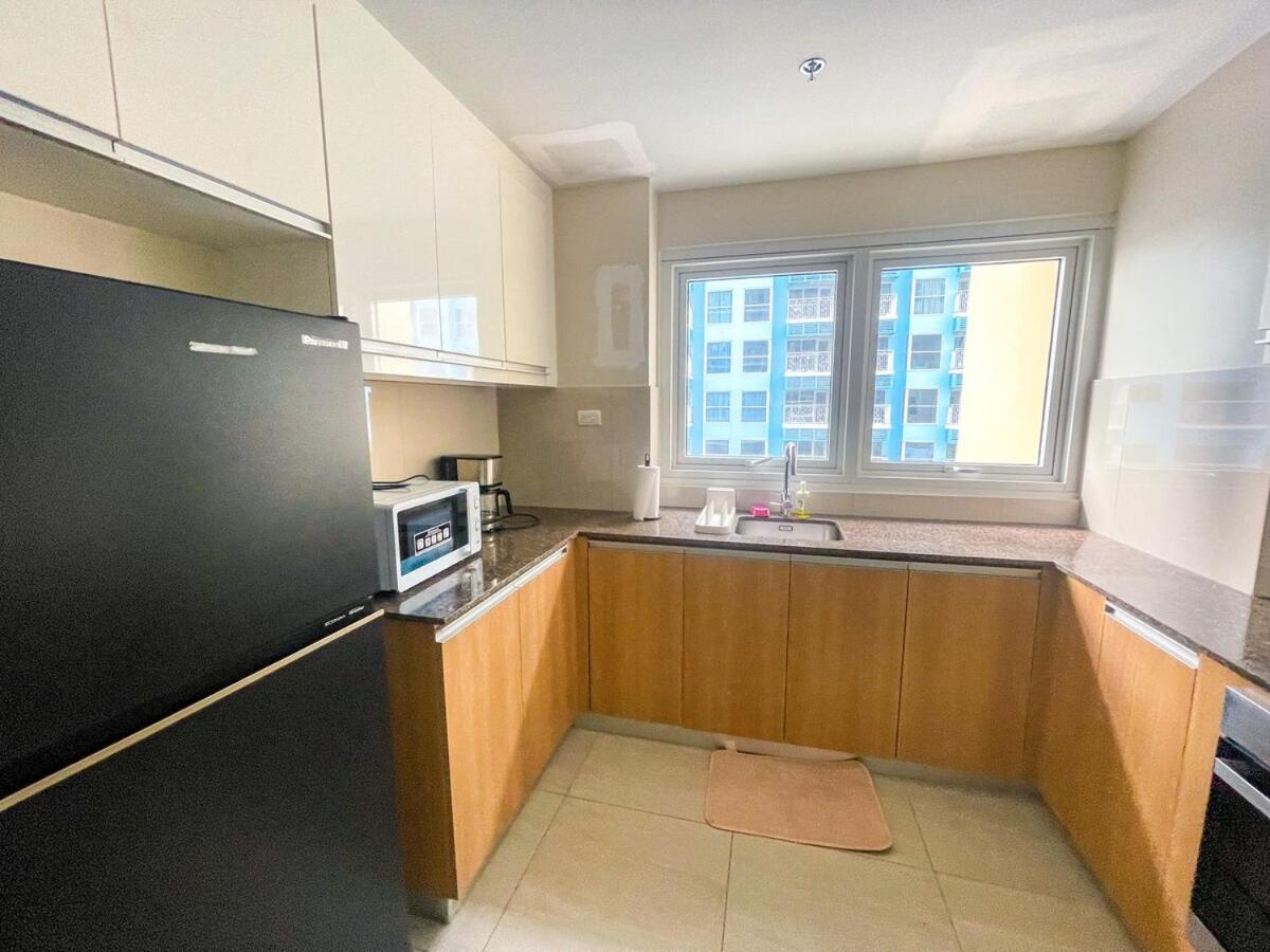 Spacious 2br Luxury Across Okada, Airport Manila
