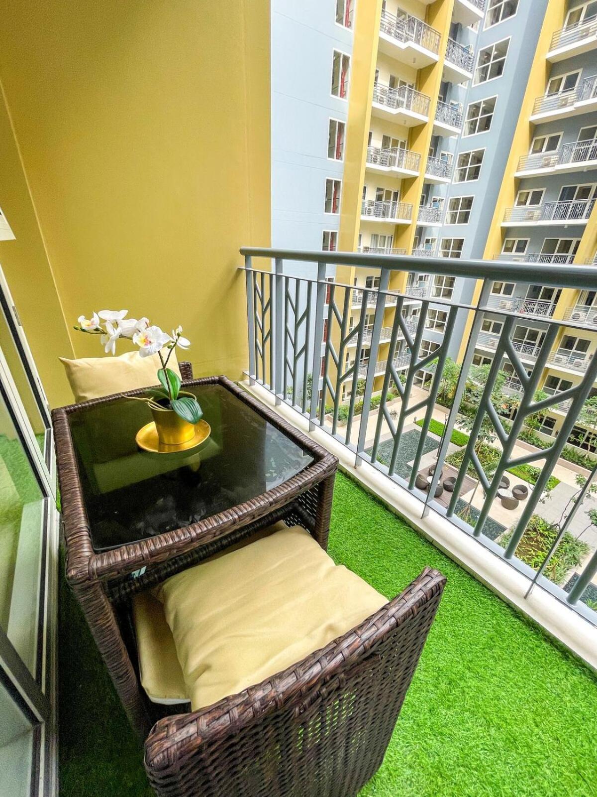 Apartment Spacious 2br Luxury Across Okada, Airport Manila