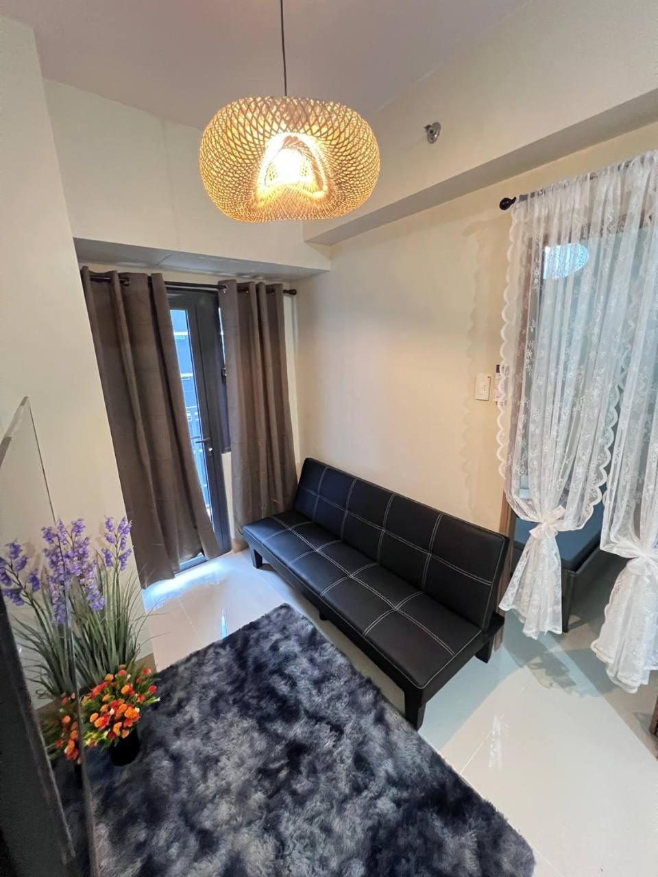 Unistay Shore 3 Tower 2 Pool View Cozy Manila