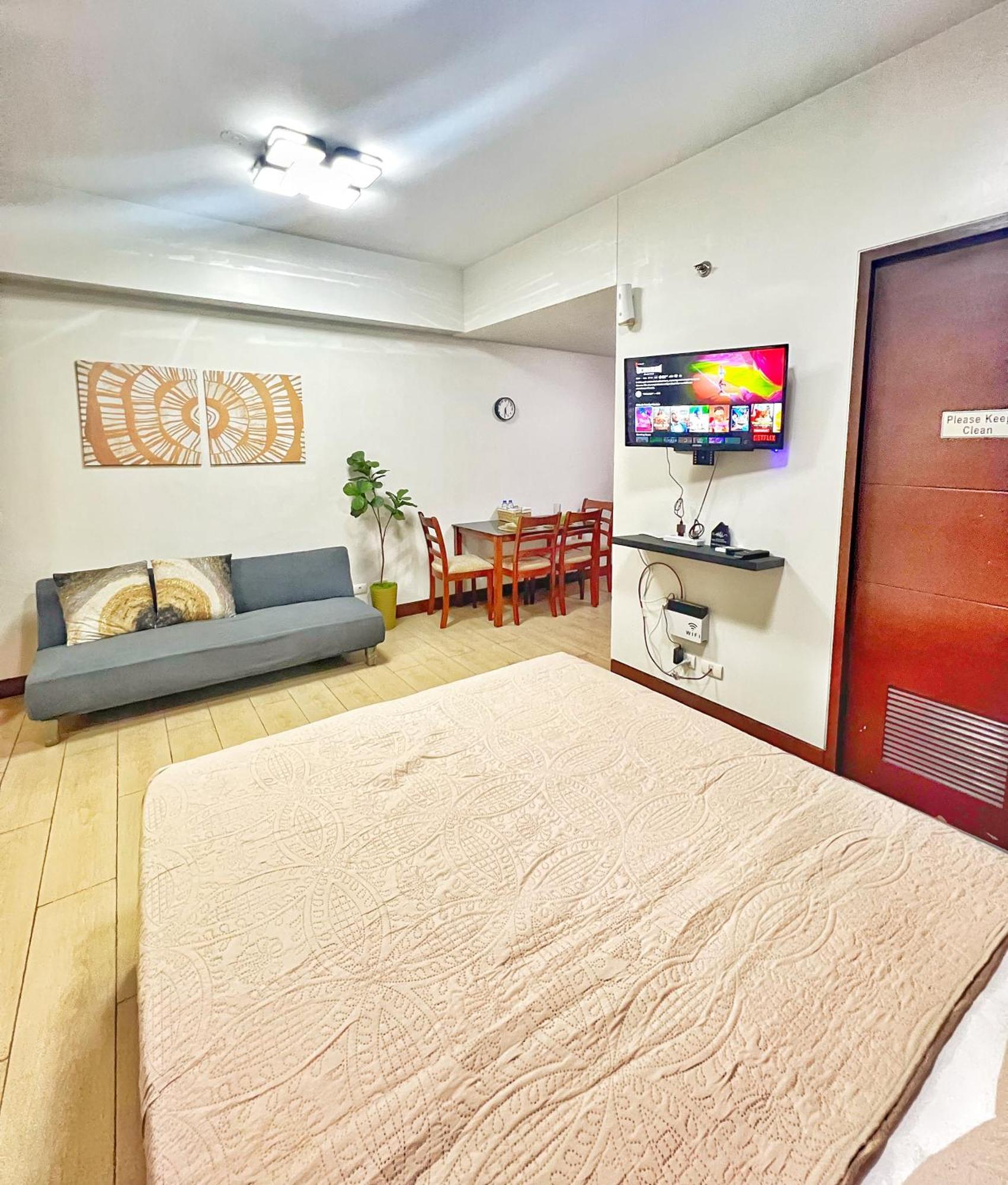 Nara Homes At Palm Tree In Front Of Naia Terminal 3 Apartment *