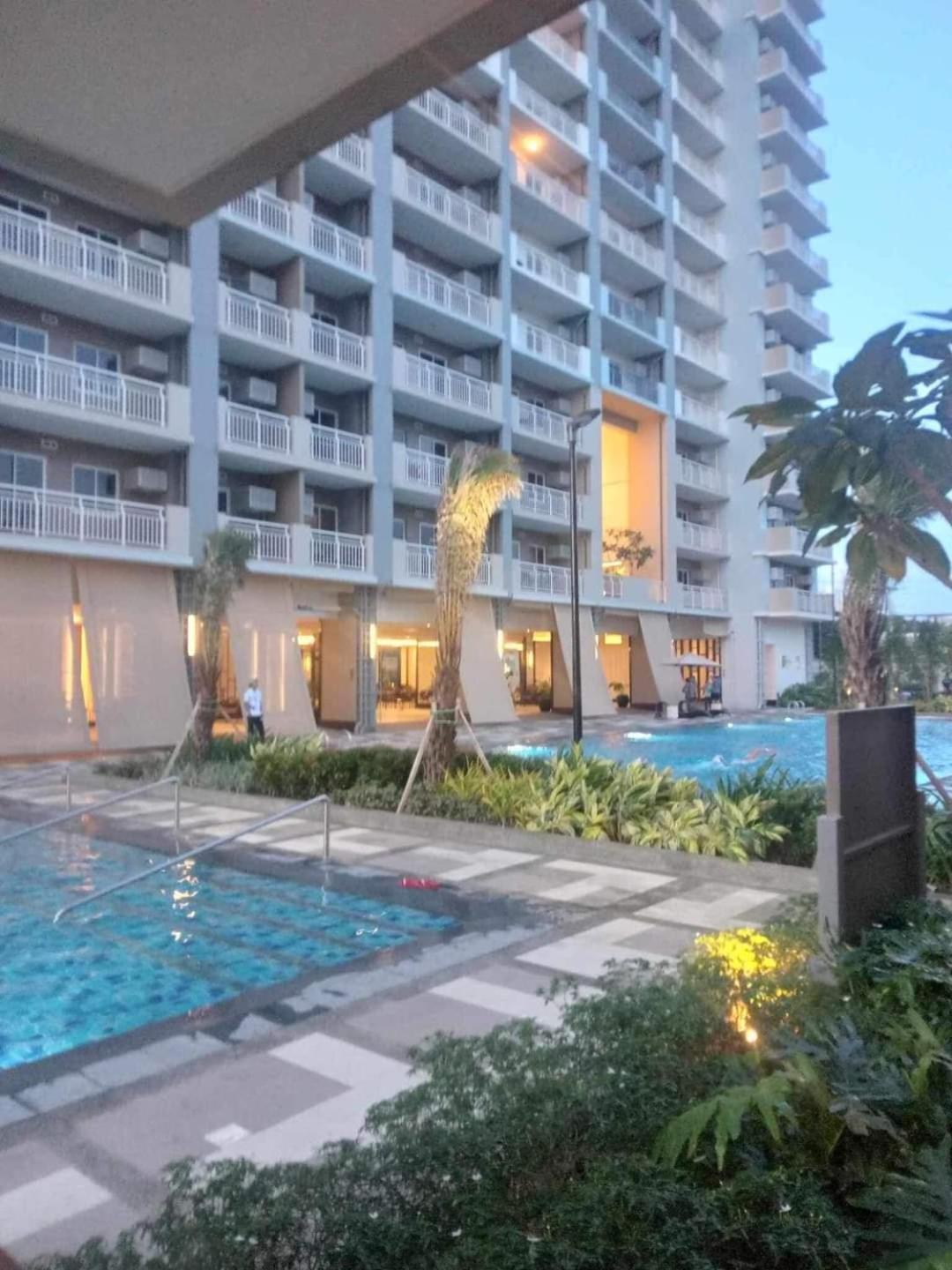 Apartment Dmci Theorabella Qc, 1 Bedroom W/bal In Cubao38sqm