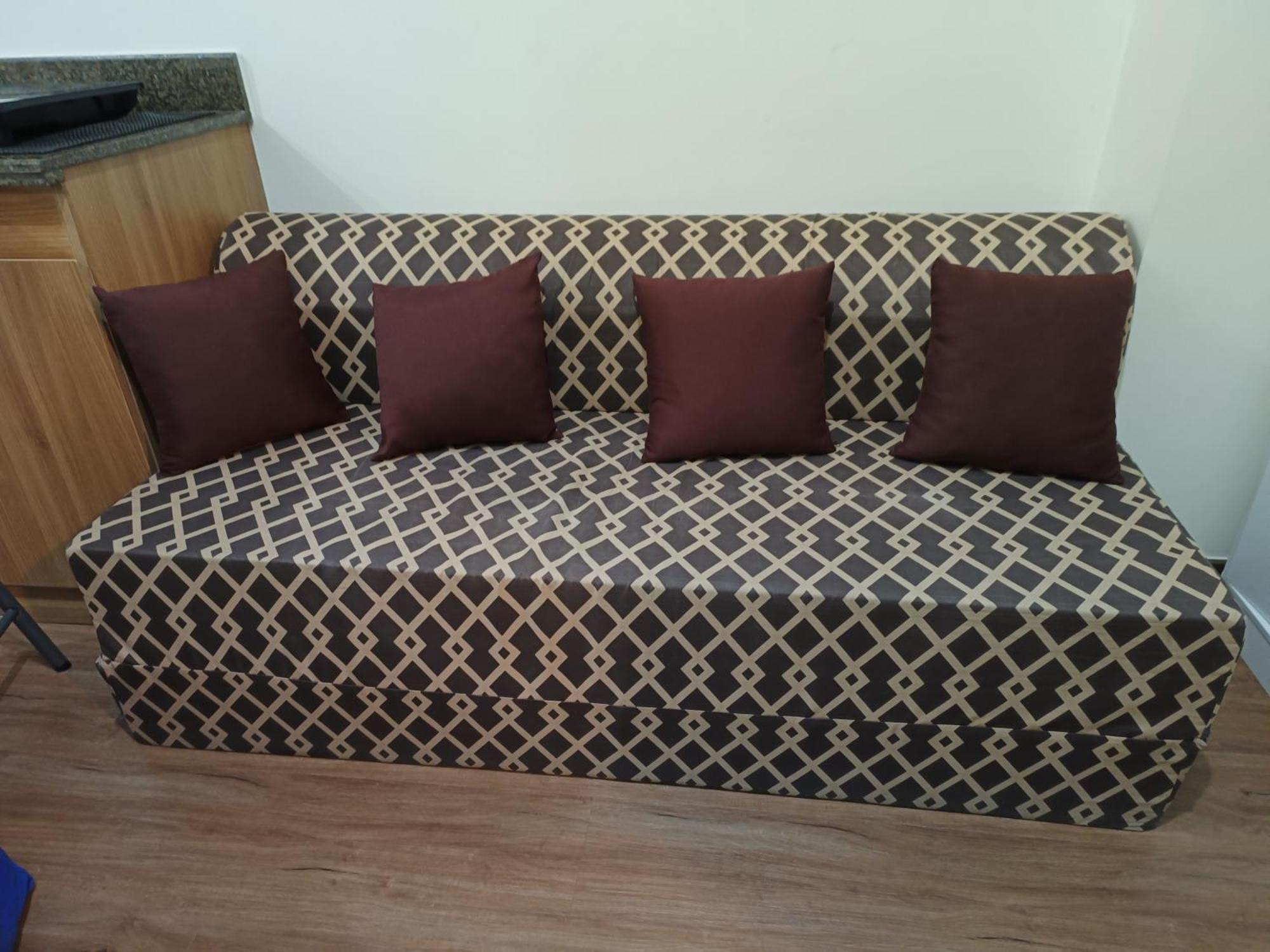 Dmci Theorabella Qc, 1 Bedroom W/bal In Cubao38sqm Manila