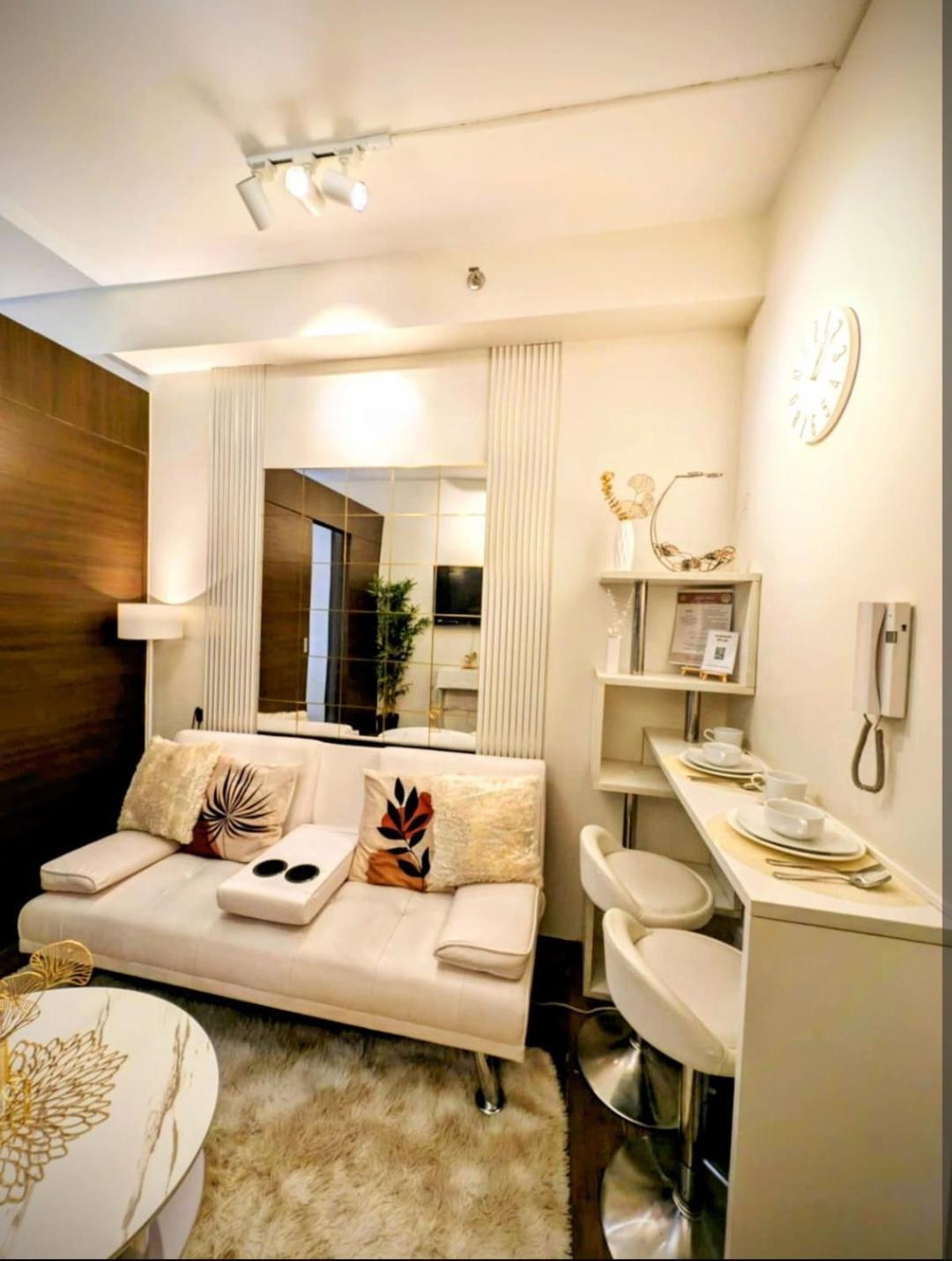 Sun And Moon Cozywhite Air Residences Makati Apartment