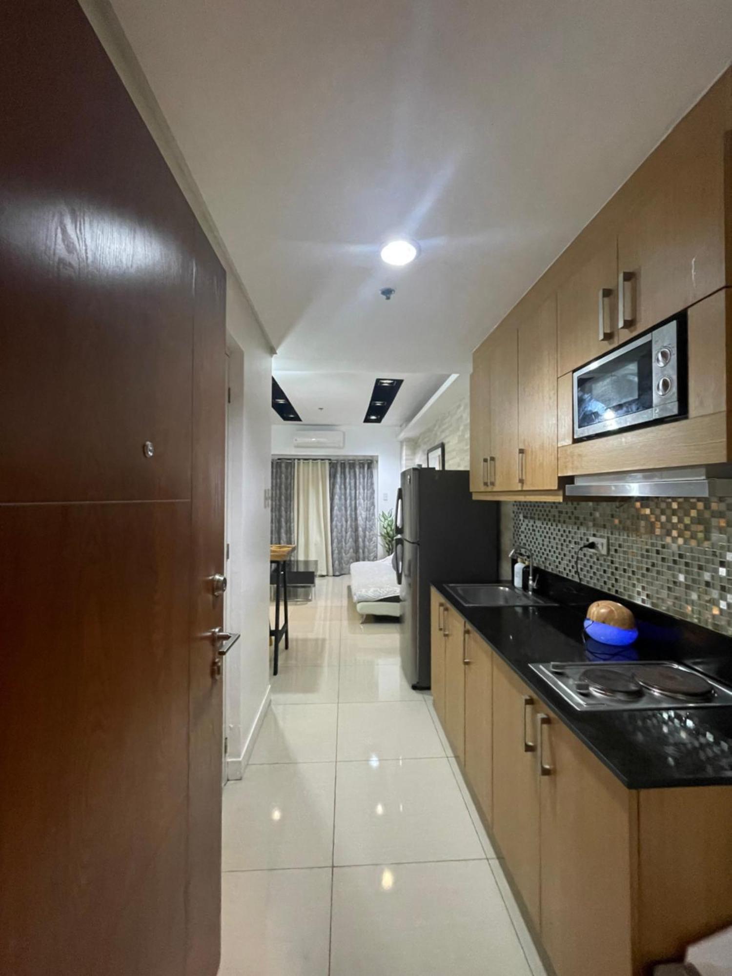 2bedroom With 2balcony With Pool View 1633-34 * Manila