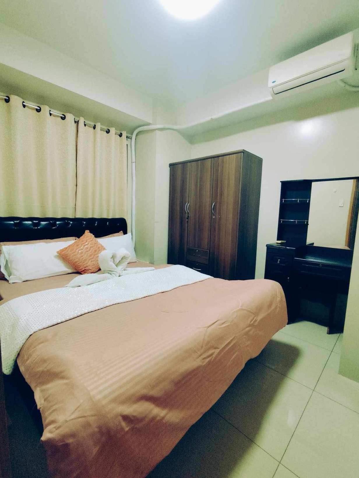Apartment 2bedroom With Big Balcony 1046d Pool View Manila