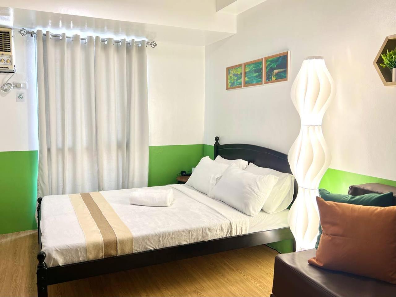Emerald Escapes - Avida San Lazaro Near Ust-winford-sm *
