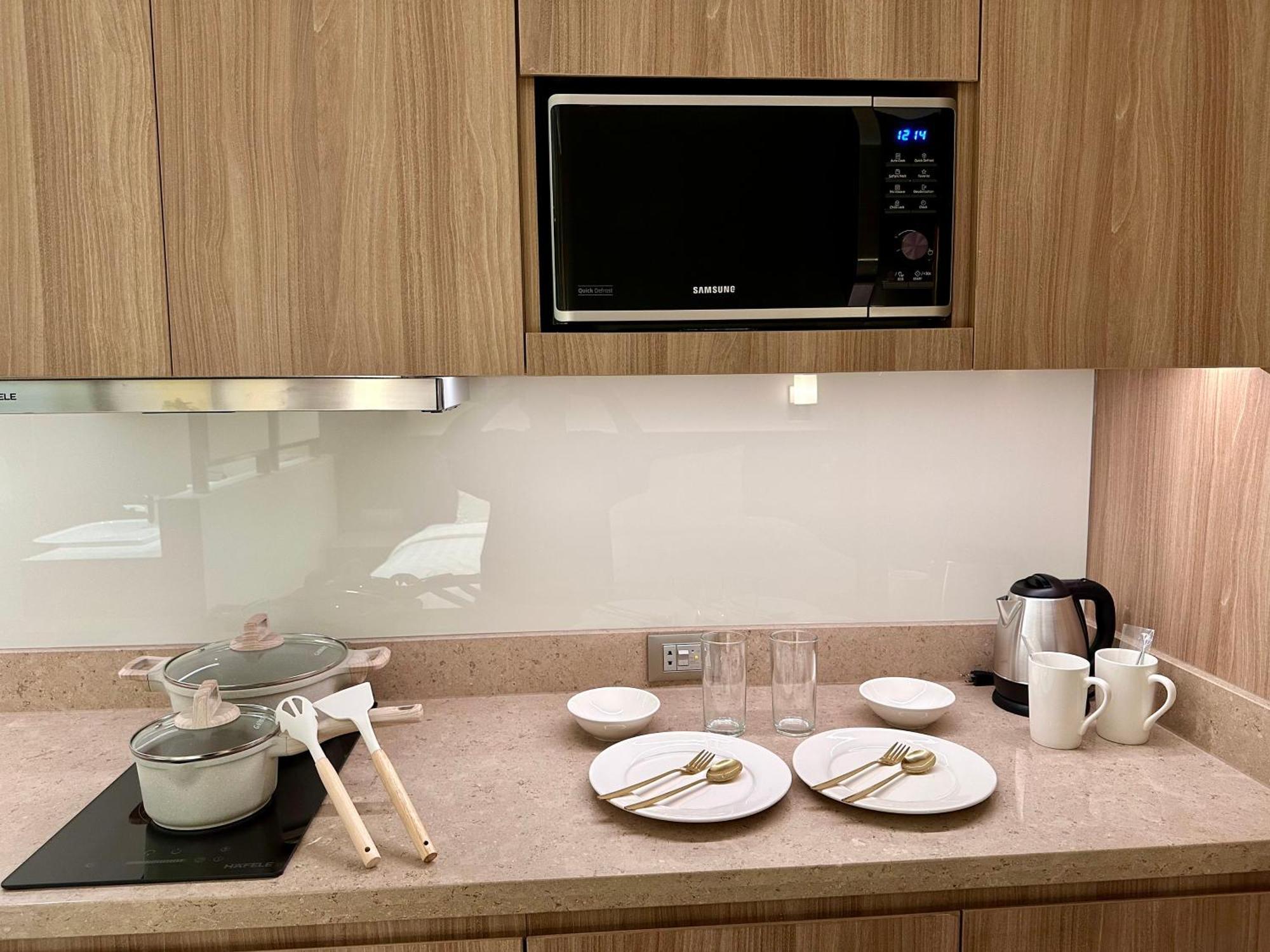 Hotel Luxury California King With Pool And View Mandaluyong