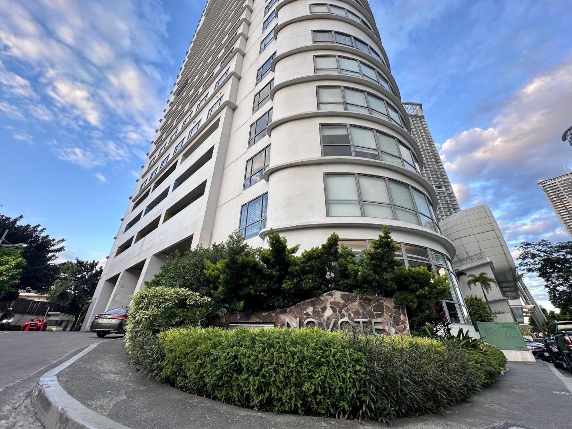 Luxury California King With Pool And View Hotel