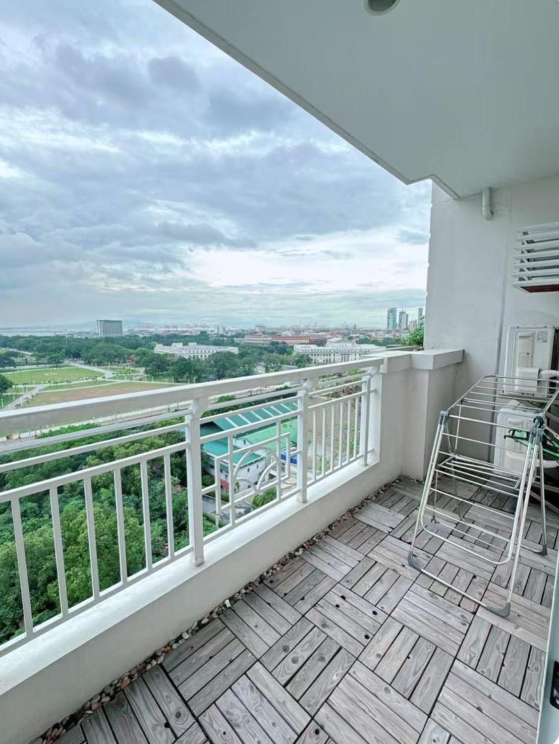 Torre De Taft 23 Hotel
