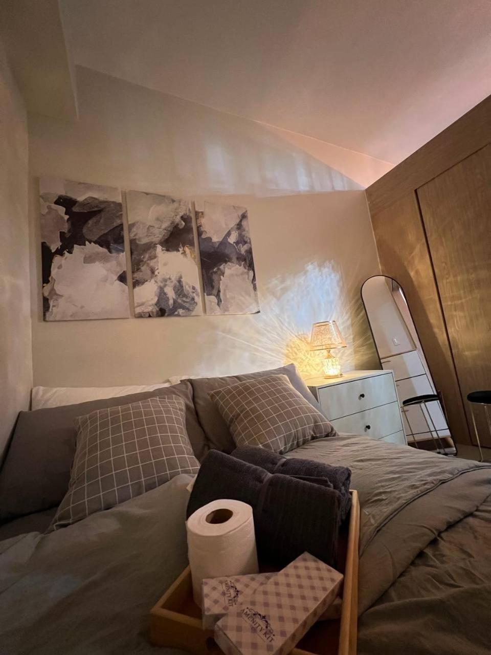 Aparthotel Field Residences - 2br In Paranaque Near Naia Airport