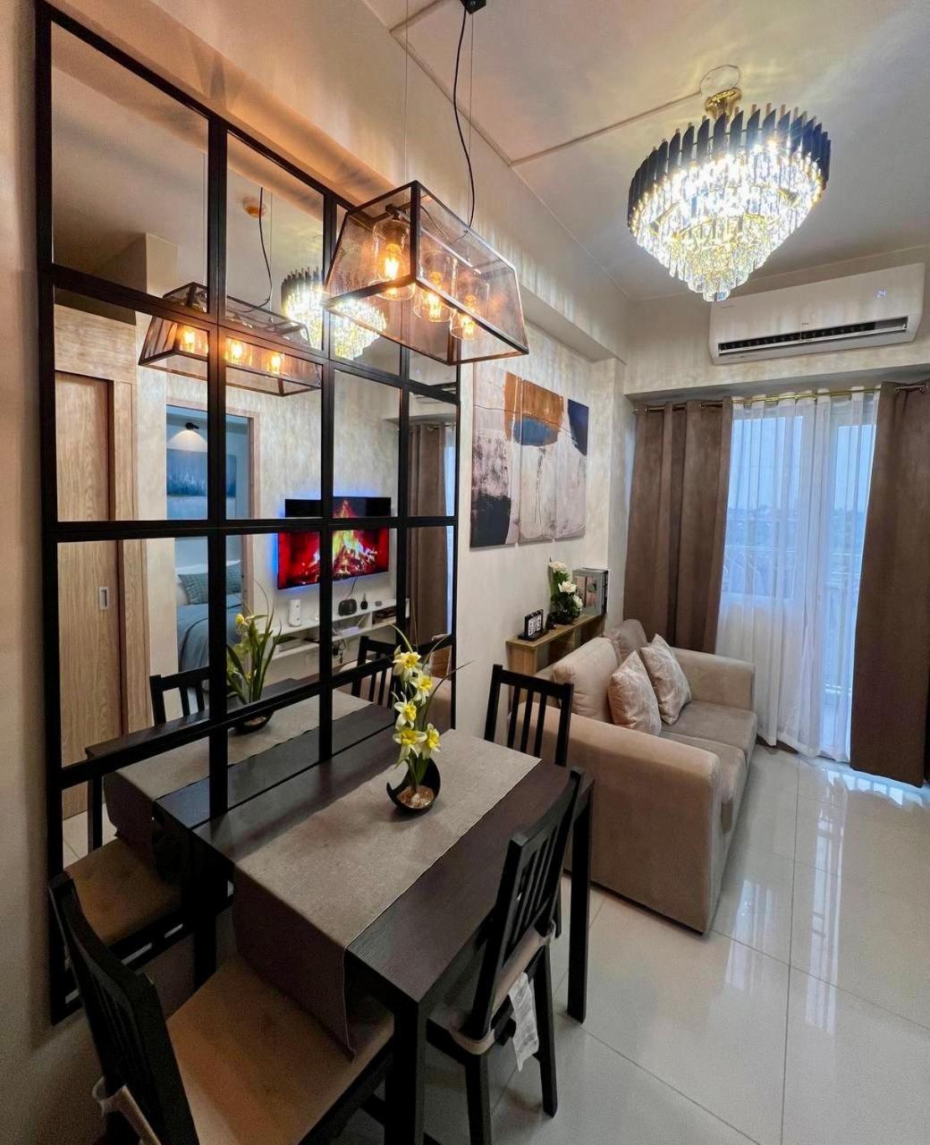 Field Residences - 2br In Paranaque Near Naia Airport * Manila