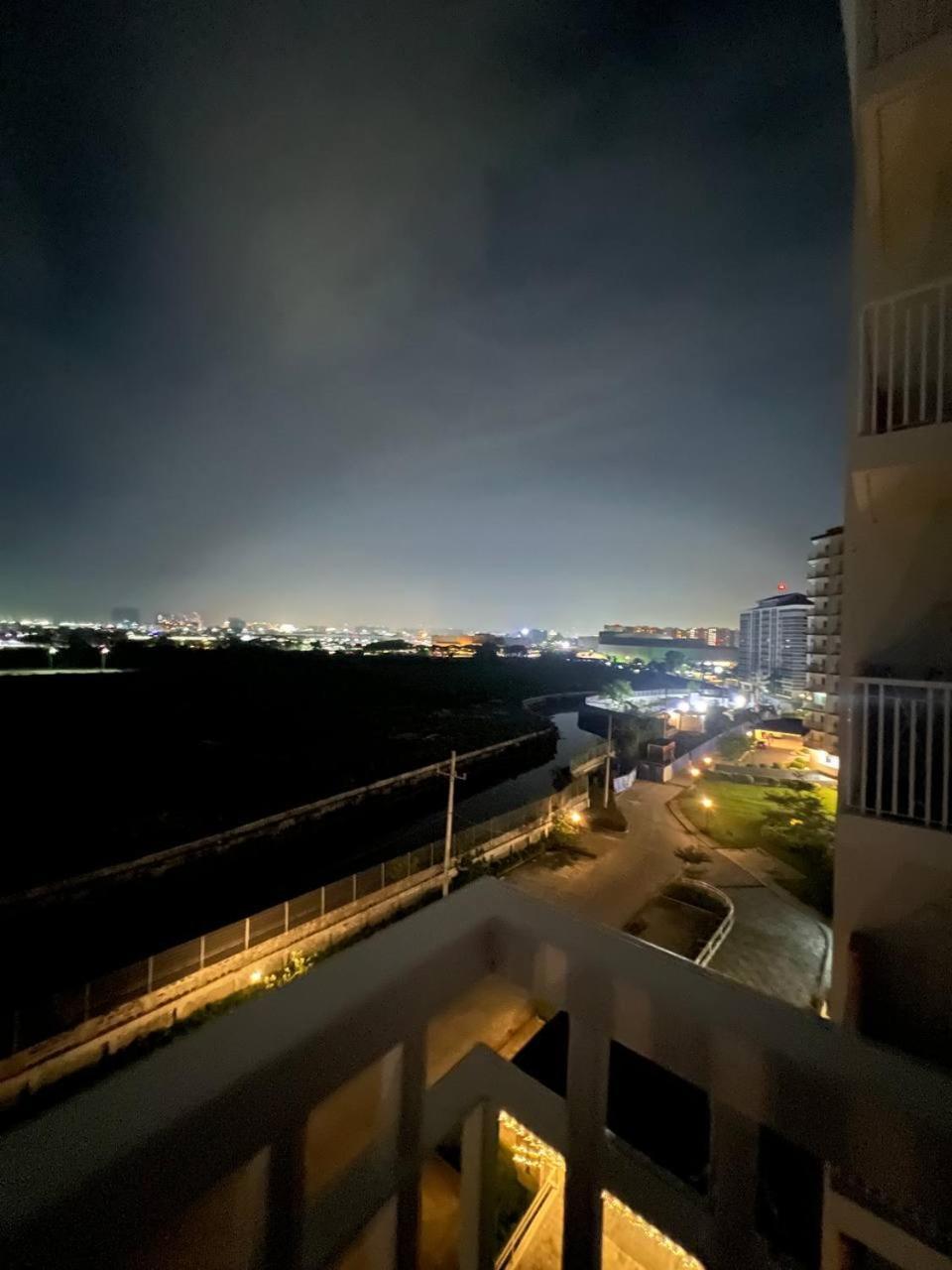 Aparthotel Field Residences - 2br In Paranaque Near Naia Airport *