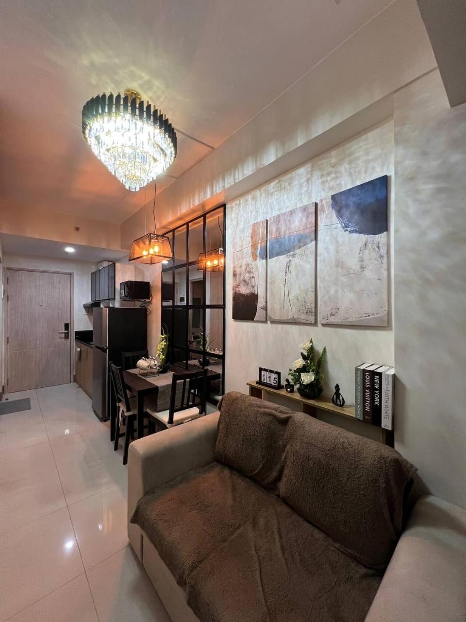 Aparthotel Field Residences - 2br In Paranaque Near Naia Airport *