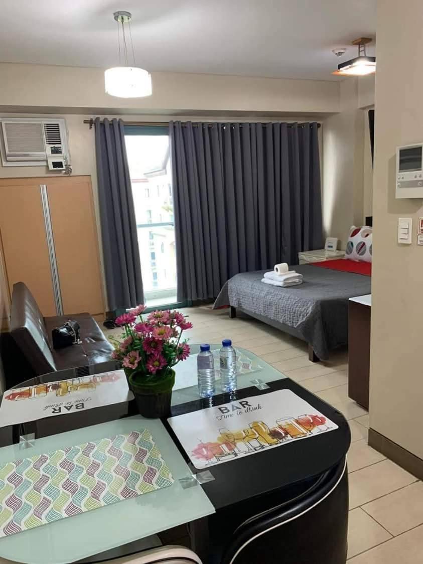 Airport Staycation @mrmcondotel Aparthotel